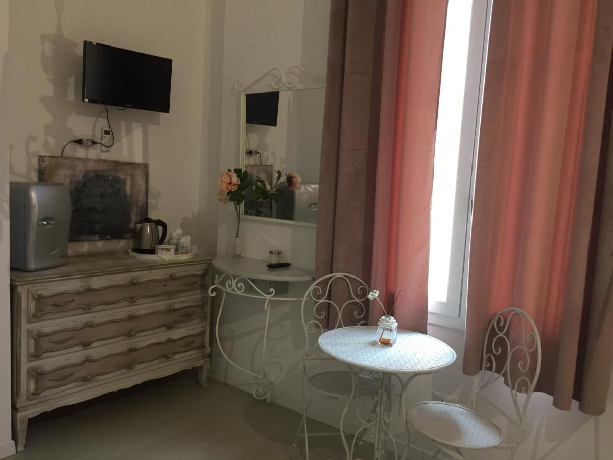 Le Camere Dei Fiori Санремо Экстерьер фото