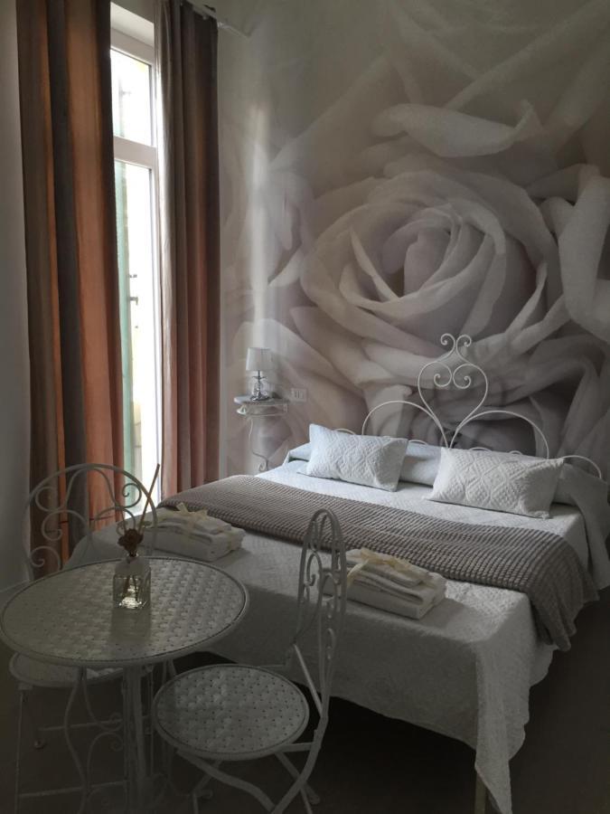 Le Camere Dei Fiori Санремо Экстерьер фото